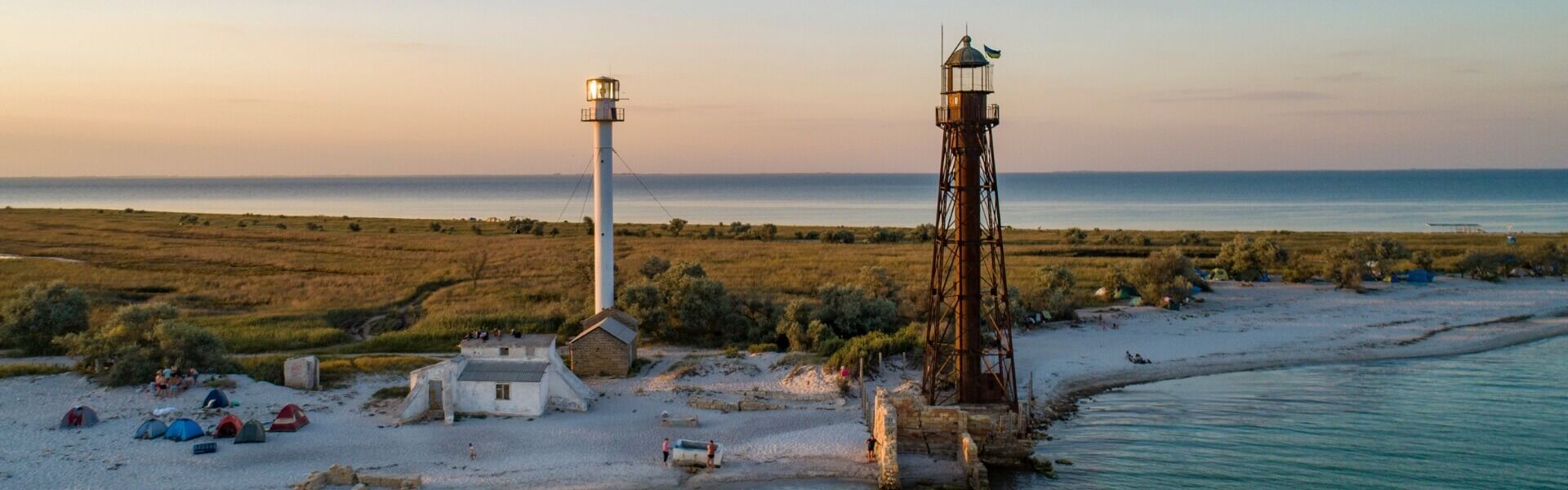 Джарилгацький маяк